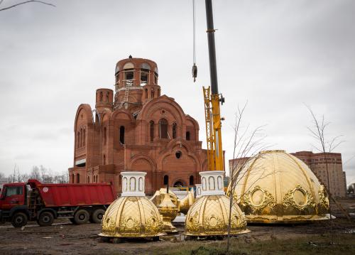 В городе Брянске строят храм